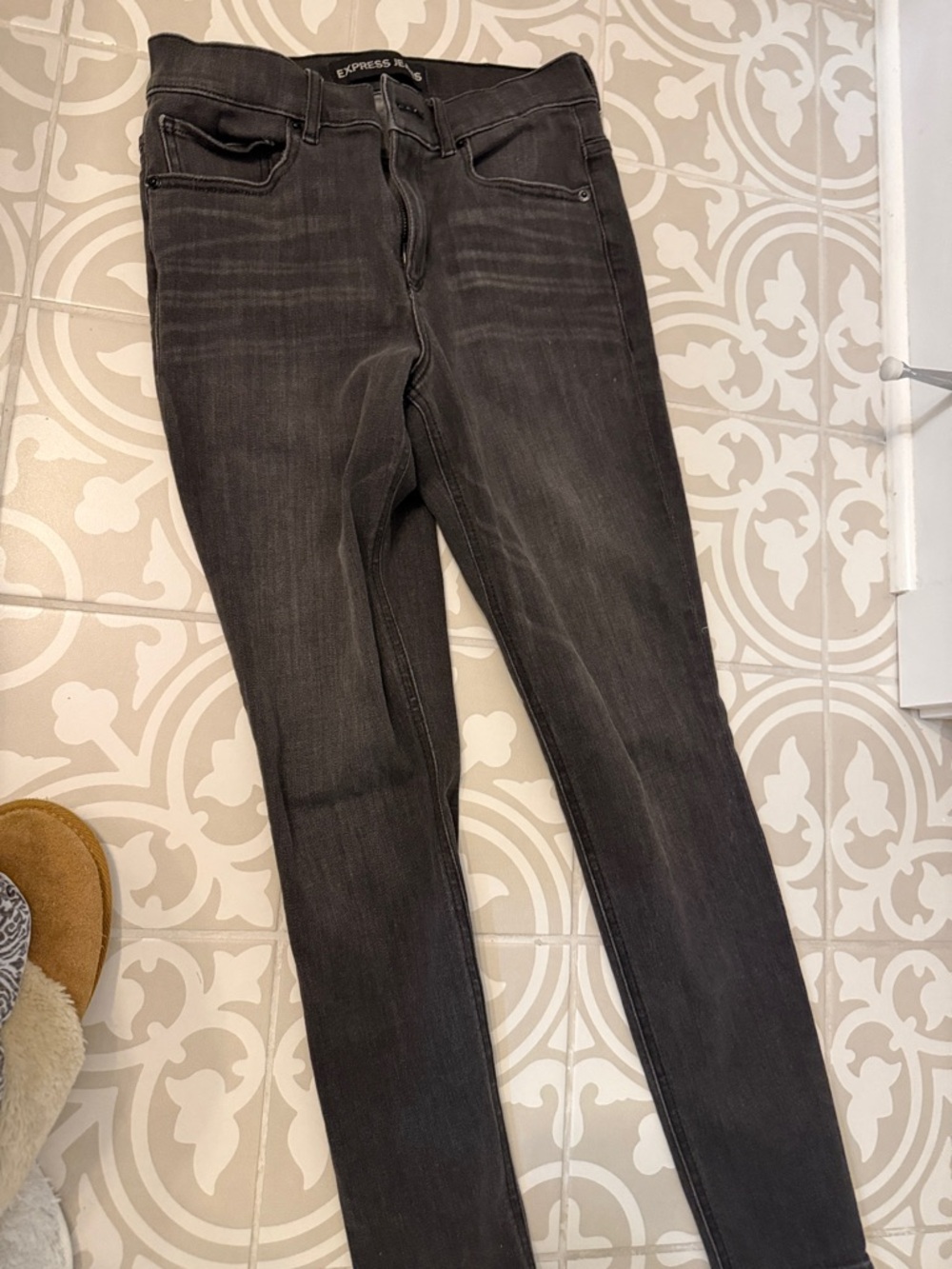 Express Black Washed Skinny Jeans - Women's size 4s